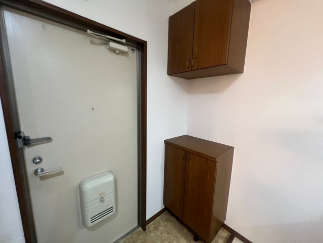 コンフォート小鴨の玄関|同物件の別部屋です。現状優先です。
