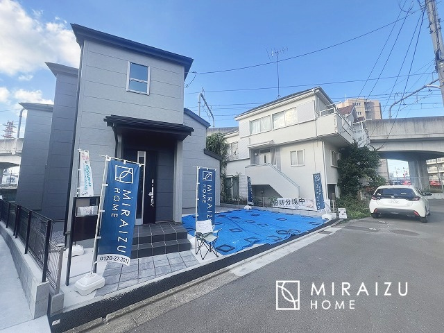 【前面道路含む現地写真】 | 前面道路☆運転が不安な方も安心な前面道路、きちんと幅員のある道路は女性にも安心です。整備されている道路は気持ちも良いですね♪