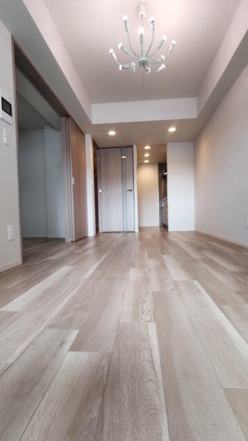 クラッシィハウス御池柳馬場の居間・リビング|約１２.１帖のリビングダイニングです。