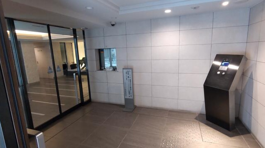 クラッシィハウス御池柳馬場のエントランス