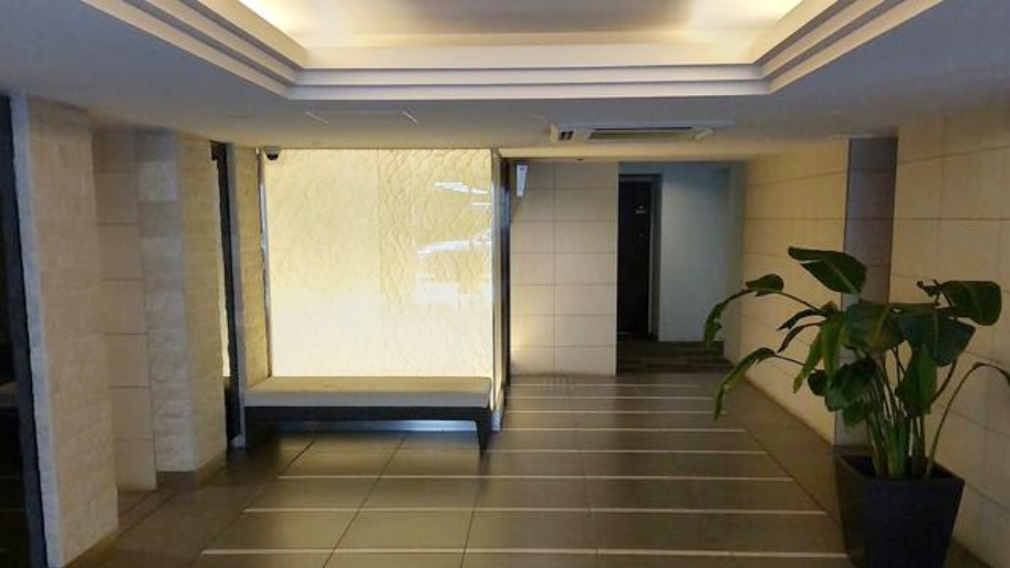 クラッシィハウス御池柳馬場のロビー