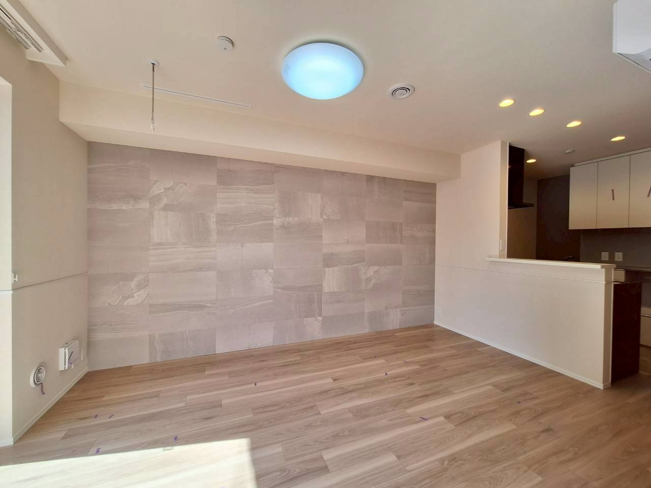 チャコールＭのロビー|新築★耐震・耐火構造の旭化成へーベルメゾン