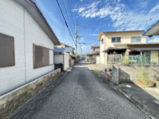 【前面道路含む現地写真】