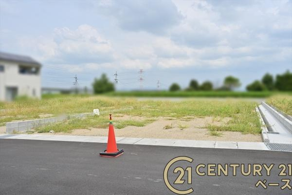 葛城市中戸の売地の外観|■現地撮影写真■敷地面積は約６０坪と広々しています！お気軽にお問い合わせください！