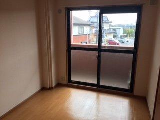 【寝室】 | イースト　ステージ | 室内