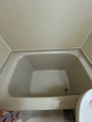 岡田ビルの浴室