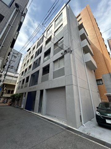 岡田ビルの外観