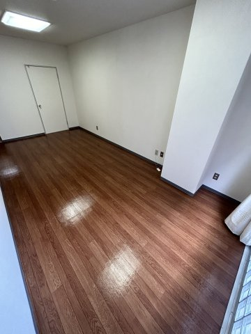 岡田ビルの寝室