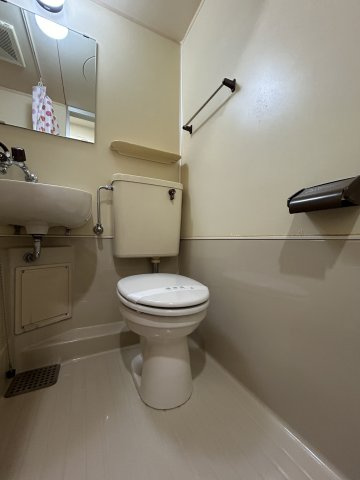 岡田ビルのトイレ