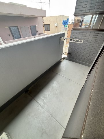 【バルコニー】