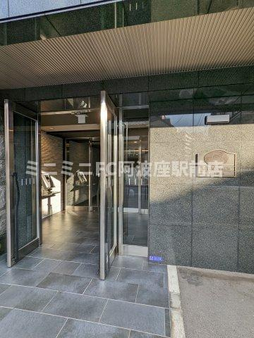 メインステージ大阪福島のエントランス