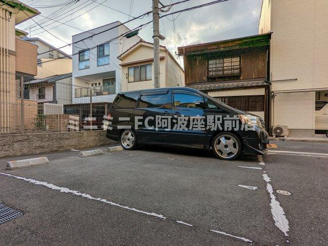 メインステージ大阪福島の駐車場