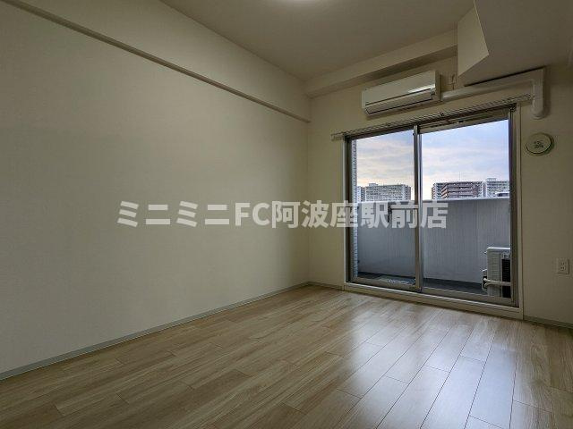 メインステージ大阪福島の居間・リビング