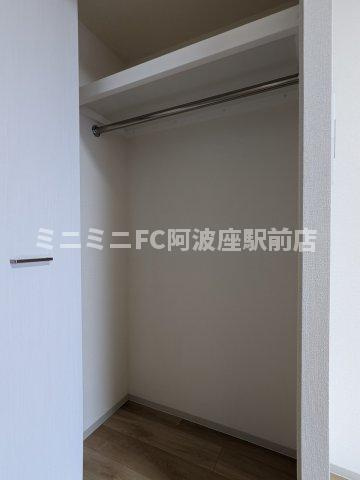 メインステージ大阪福島の収納