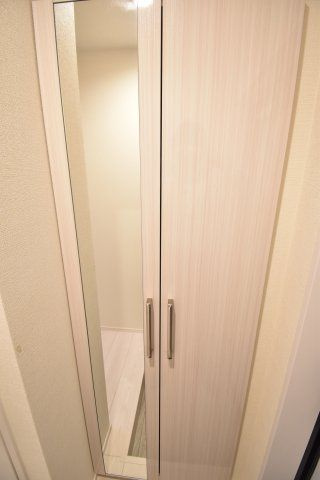 ハーモニーテラス遠里小野Ⅲの玄関