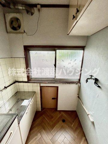 明美の里町テラスハウスのその他|キッチン側窓