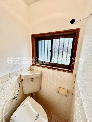明美の里町テラスハウスのその他|トイレにも窓ございます