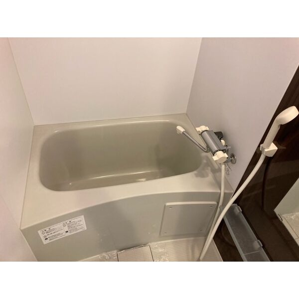 LUNA　FORZA神宮西の浴室