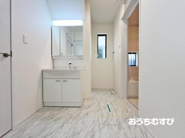 尾張旭市緑町緑ヶ丘4期(全2棟)の玄関