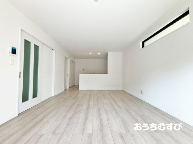 尾張旭市緑町緑ヶ丘4期(全2棟)の居間・リビング