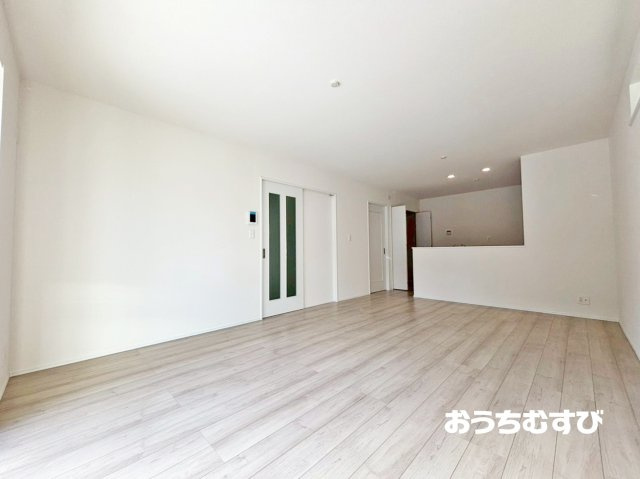 尾張旭市緑町緑ヶ丘4期(全2棟)の居間・リビング