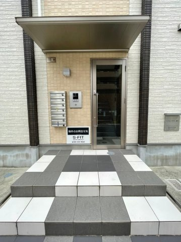 ハーモニーテラス二番Ⅵのエントランス