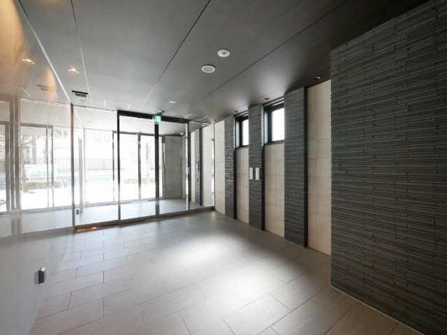 シーズンフラッツ阿波座のロビー