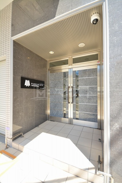 パークフラッツ野田阪神駅前のエントランス