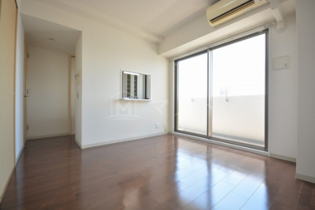 パークフラッツ野田阪神駅前の居間・リビング|他号室参考写真