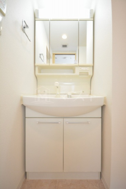 パークフラッツ野田阪神駅前の洗面所|※別号室参考写真