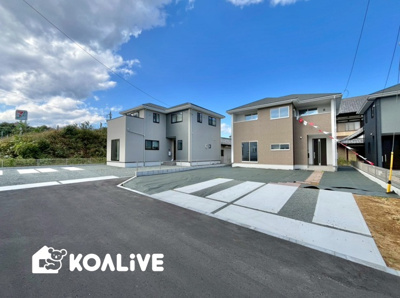 【外観】 | 吉岡町大久保　新築住宅 | 現地ご案内ツアー開催中！早朝やお仕事帰りのご見学にもすぐ対応致します！見学ご予約はコアライブまでお気軽にお問い合わせ下さい！