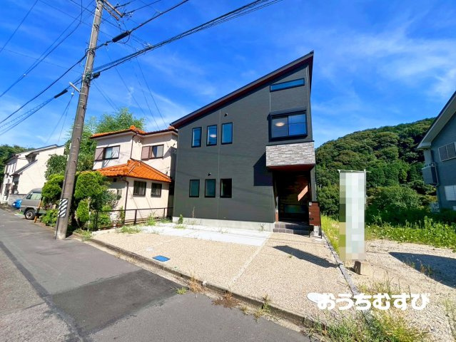 春日井市高蔵寺町7丁目(全1棟)の前面道路含む現地写真