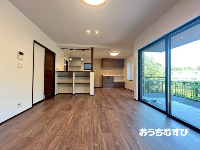 春日井市高蔵寺町7丁目(全1棟)の居間・リビング