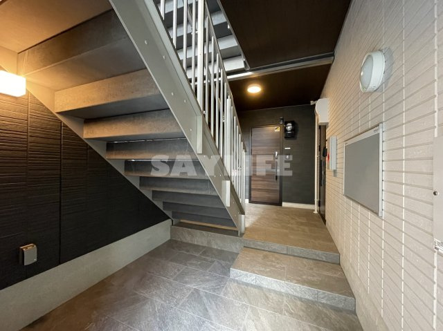 Clashist新森のエントランス