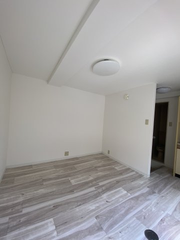 ウィーズ板宿の居間・リビング