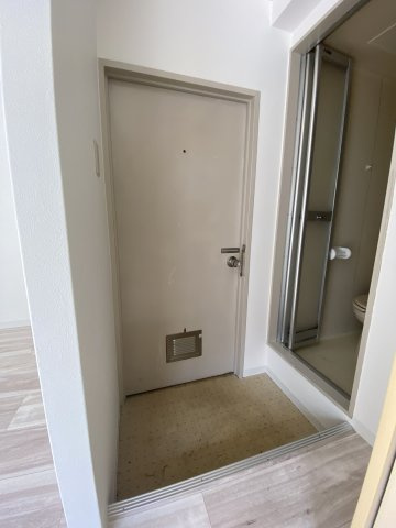 ウィーズ板宿の玄関