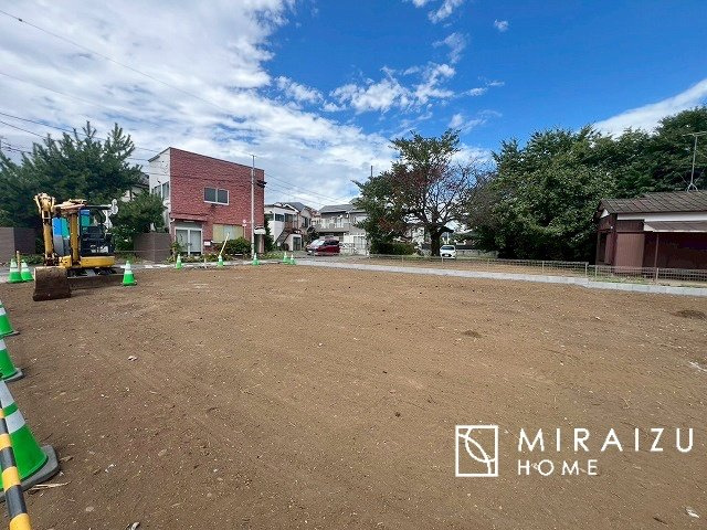 【周辺】 | 清潔感のあるホテルのような広い浴室が自慢です。疲れた日にはお湯をためてリラックスタイムを楽しみたいですね、今はスマホも防水の時代です、半身浴をしながら動画視聴、漫画視聴、楽しく過ごしたいですね^^
