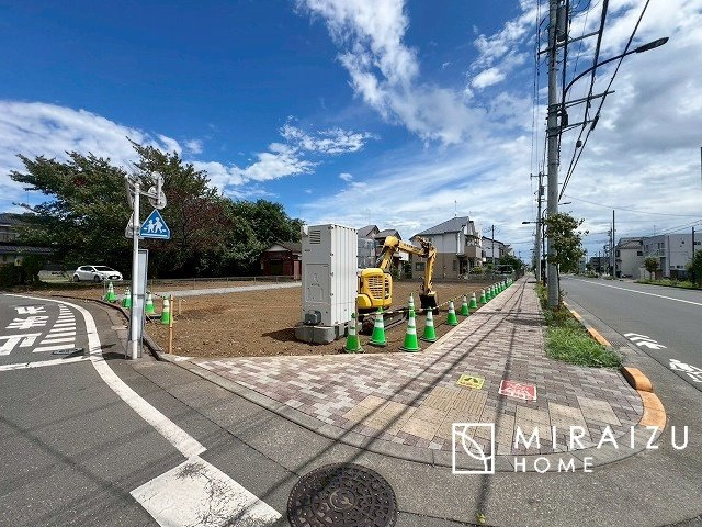【周辺】 | 居心地の良さそうなリラックスできる空間。独立性のある建物ですので、ご自分の時間を大切にしたご家族様にぴったりです！
