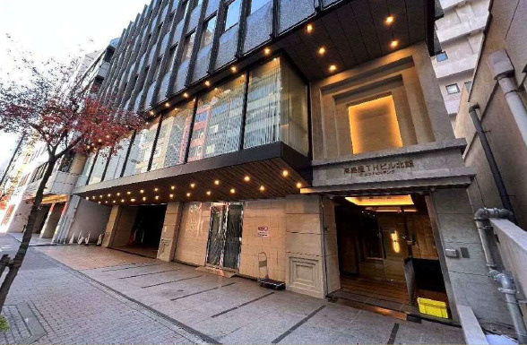 高島屋ＴＨビル北館のエントランス