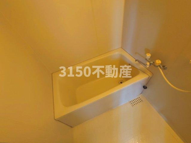 レジデンス鷲見の浴室