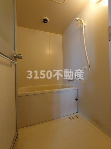 レジデンス鷲見の浴室