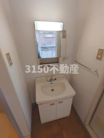 レジデンス鷲見の洗面所