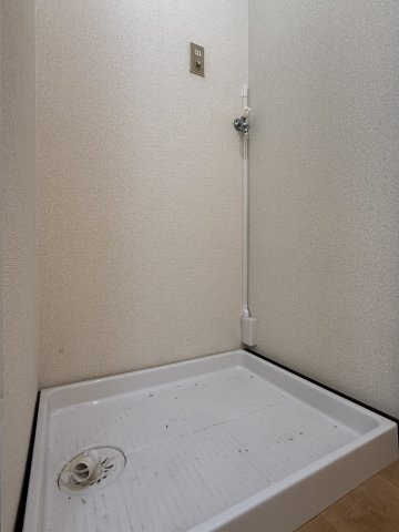 レピュート平田の設備|室内に洗濯機置き場があります