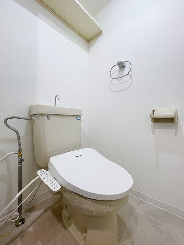 ルナ天神橋のトイレ|落ち着いた色調のトイレです