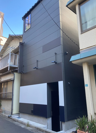 【外観】 | 駒込駅2分 駒込店舗 1-3階 21.12坪 シミュレーションゴルフ居抜き