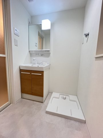 大阪市城東区東中浜９丁目の賃貸マンションの独立洗面台