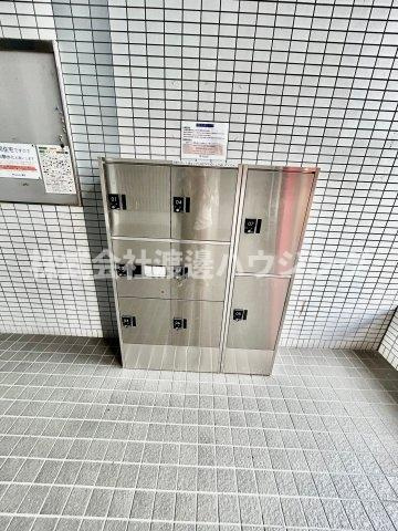 グランコート江坂のその他共用部分|あったら嬉しい宅配BOX付き