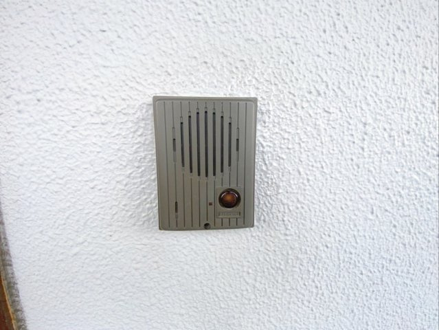 篠栗駅前エクセル32の防犯設備|モニター付きインターホンで来客対応も安心！