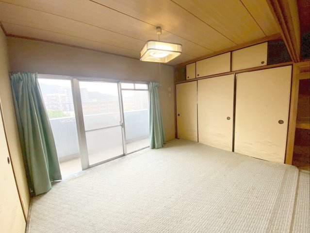 篠栗駅前エクセル32のその他|バルコニー直結の明るい和室です！