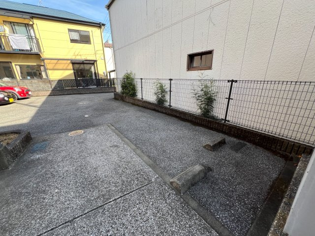 シルフィ越前町の駐車場